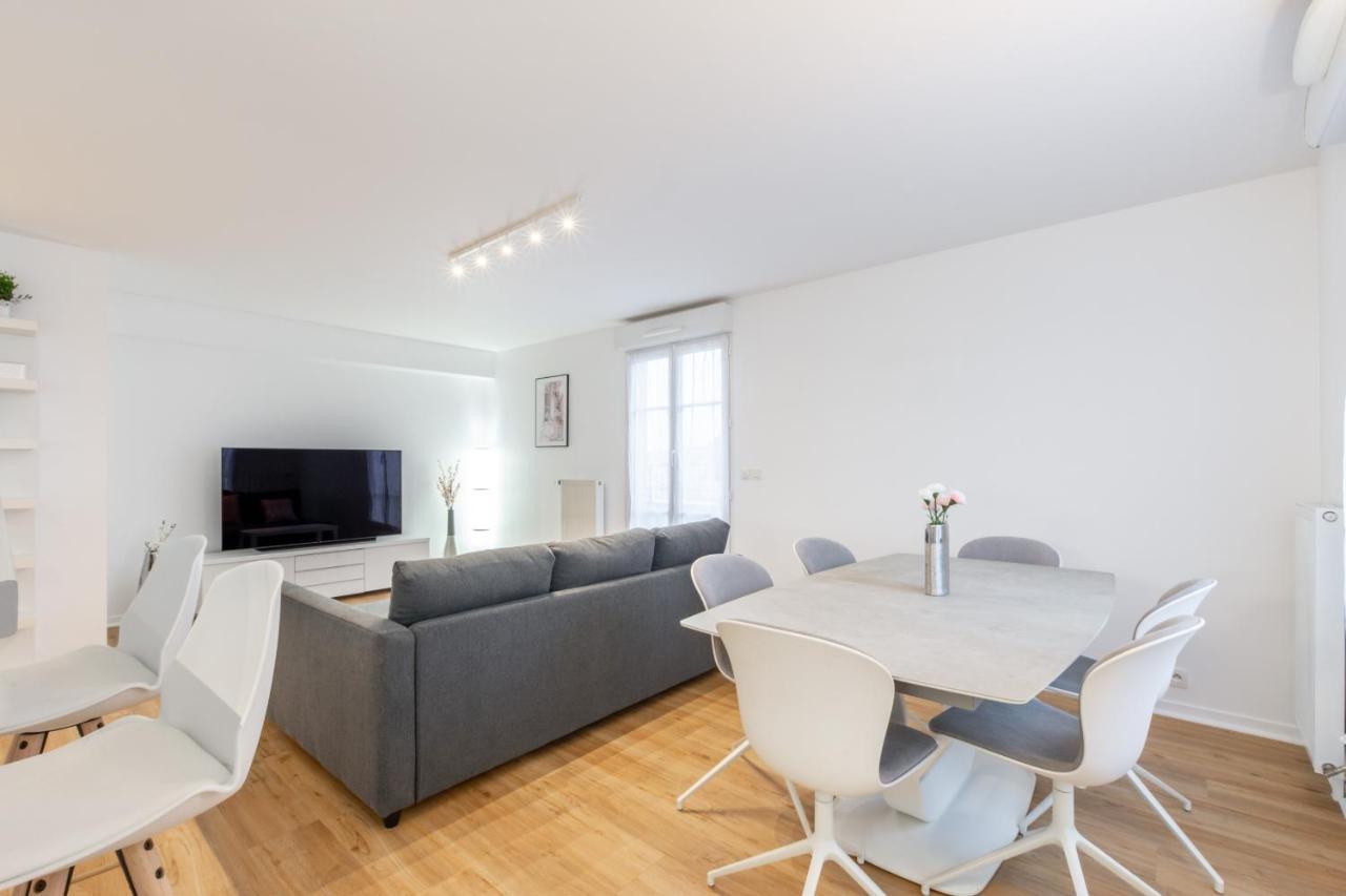 Apartament Le Sakura By Plaza Chessy  Zewnętrze zdjęcie